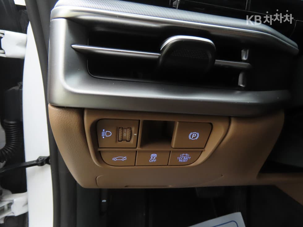 Хюндай Ди Всеново Grandeur (Azera) Хибрид1.6 Турбо Бензин Premium - 16