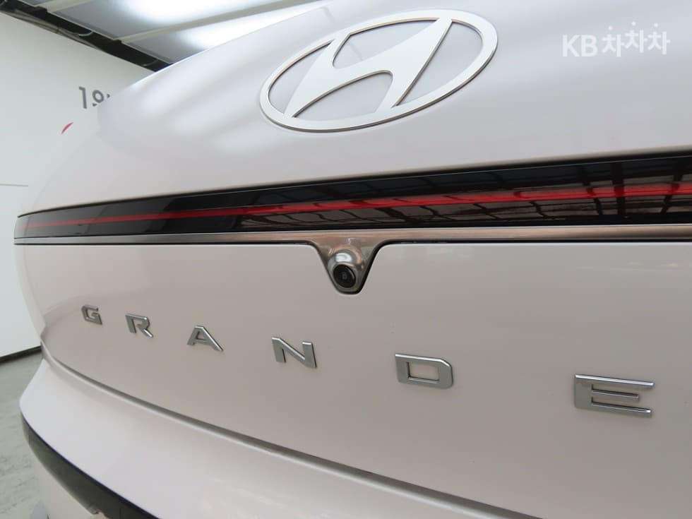 Хюндай Ди Всеново Grandeur (Azera) Хибрид1.6 Турбо Бензин Premium - 17