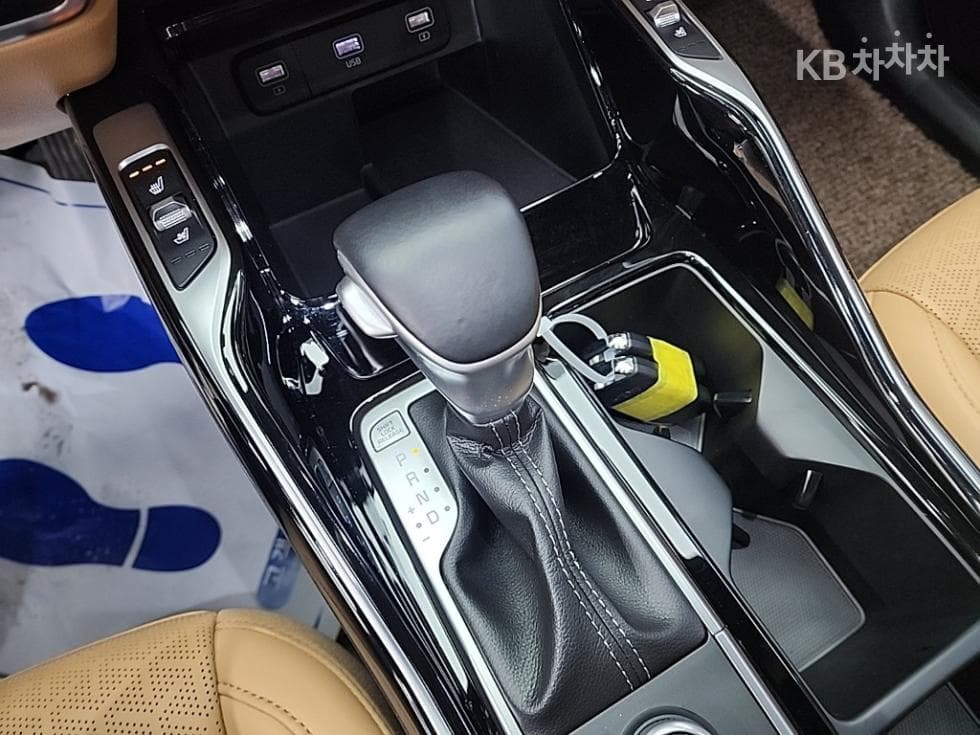 Киа The New (фейслифт) Sorento MQ42.2 Дизел 2WD Престиж - 8