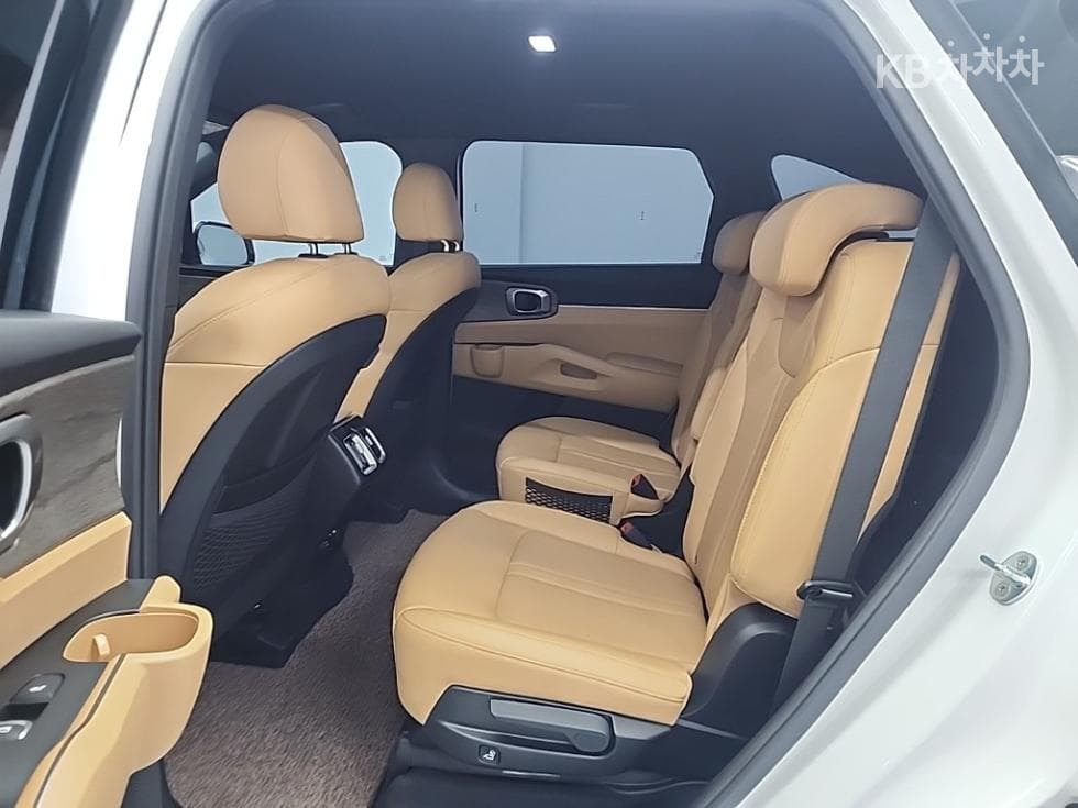 Киа The New (фейслифт) Sorento MQ42.2 Дизел 2WD Престиж - 12