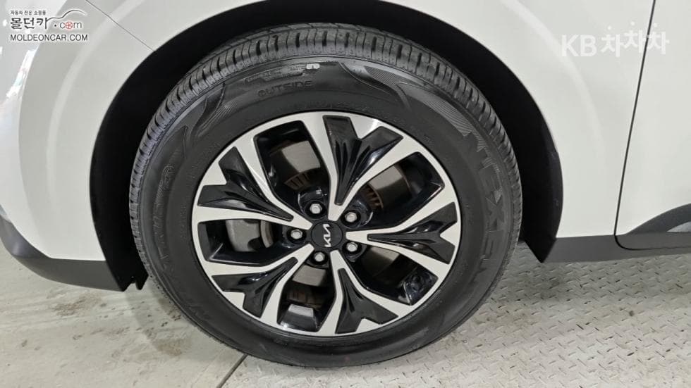 Киа Канивал 4-то поколениеD2.2 9-местен Престиж - 6