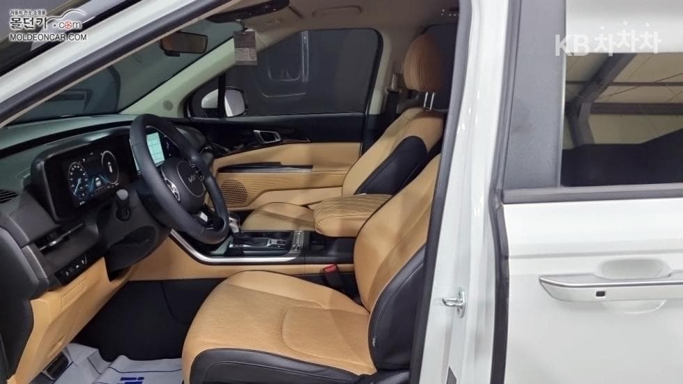 Киа Канивал 4-то поколениеD2.2 9-местен Престиж - 9