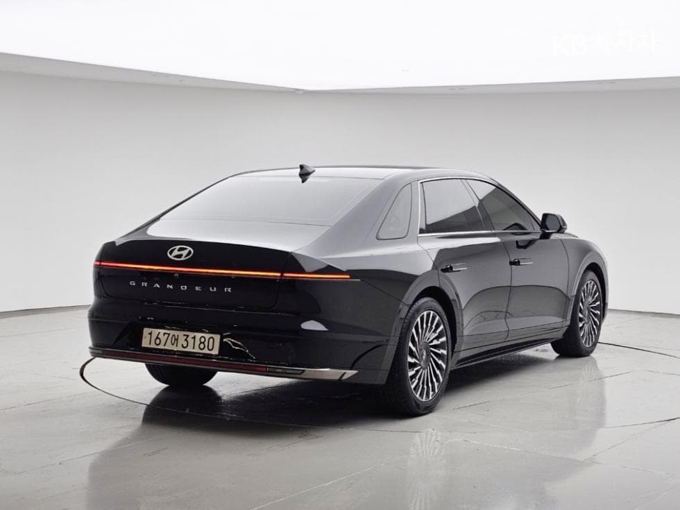Hyundai The All New Grandeur (Azera)3.5 Gasoline 2WD Calligraphy - 3