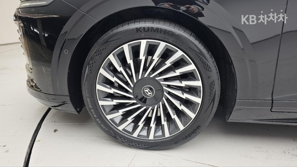 Hyundai The All New Grandeur (Azera)3.5 Gasoline 2WD Calligraphy - 25