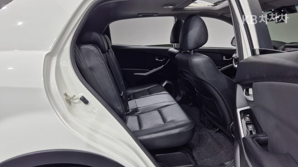 КейДжи Мобилити Нов Стил 코란도 C2.2 RX 2WD Висок клас - 9