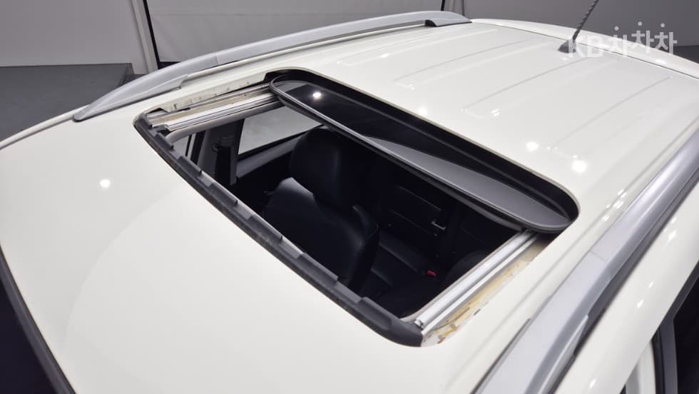 КейДжи Мобилити Нов Стил 코란도 C2.2 RX 2WD Висок клас - 22