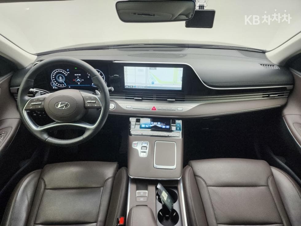 Hyundai The New (facelift) Grandeur (Azera)2.5 Exclusive - 5