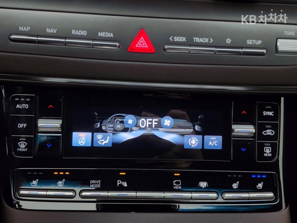 Hyundai The New (facelift) Grandeur (Azera)2.5 Exclusive - 13