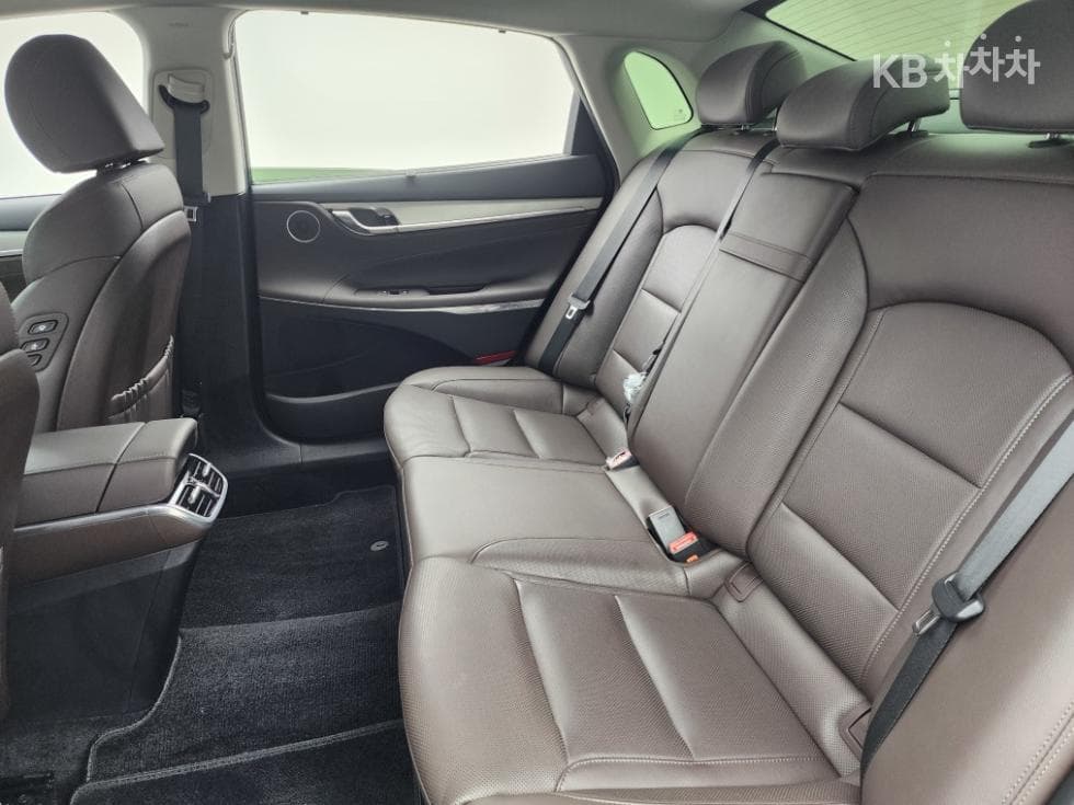 Hyundai The New (facelift) Grandeur (Azera)2.5 Exclusive - 19