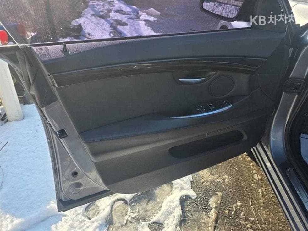 BMW Gran TurismoGT 30d xDrive F07 - 10