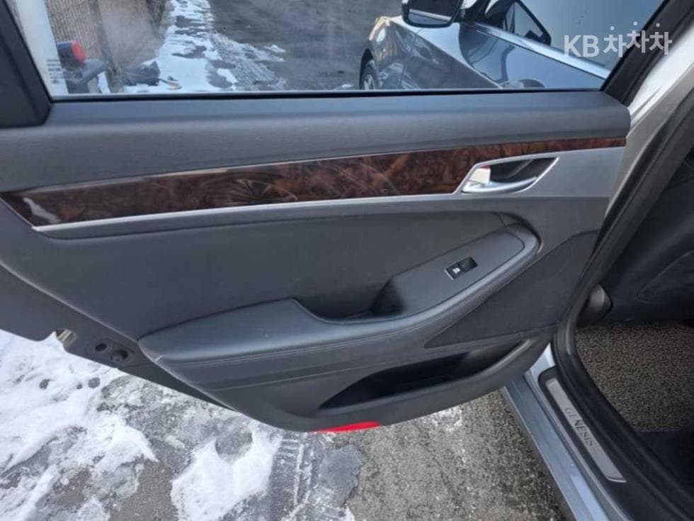 Hyundai GenesisDHG330 Modern AWD Standard - 5