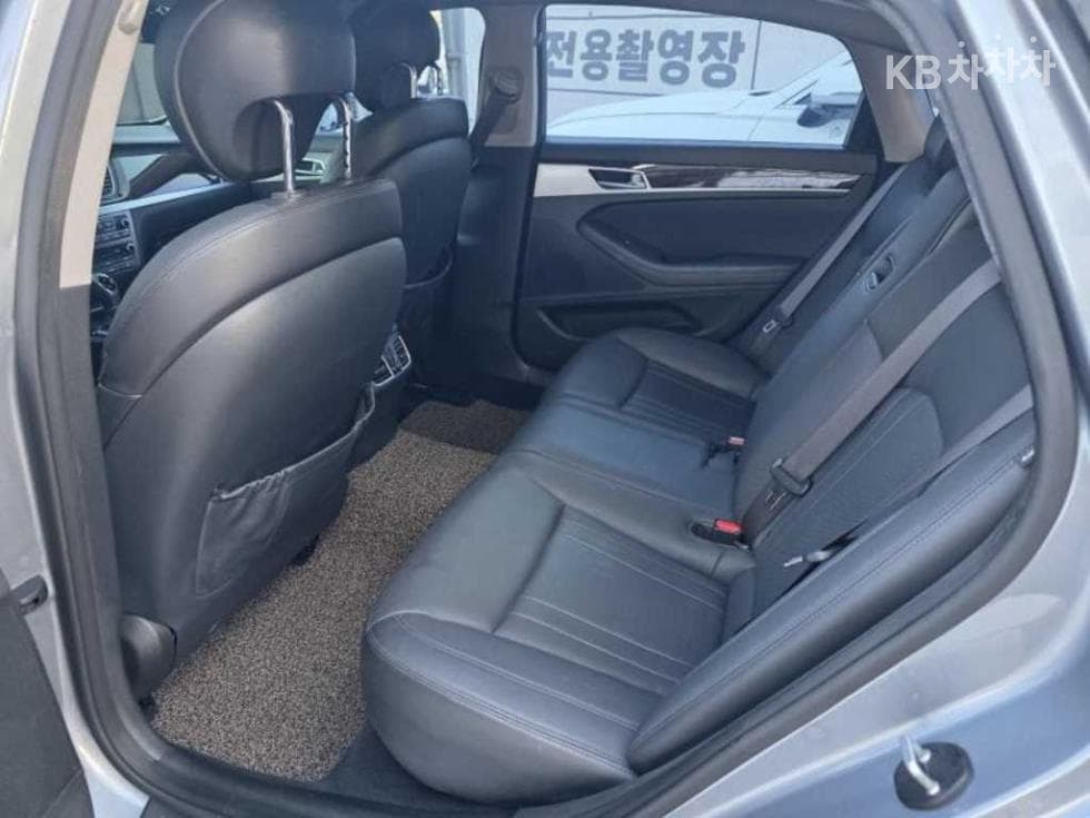 Hyundai GenesisDHG330 Modern AWD Standard - 6