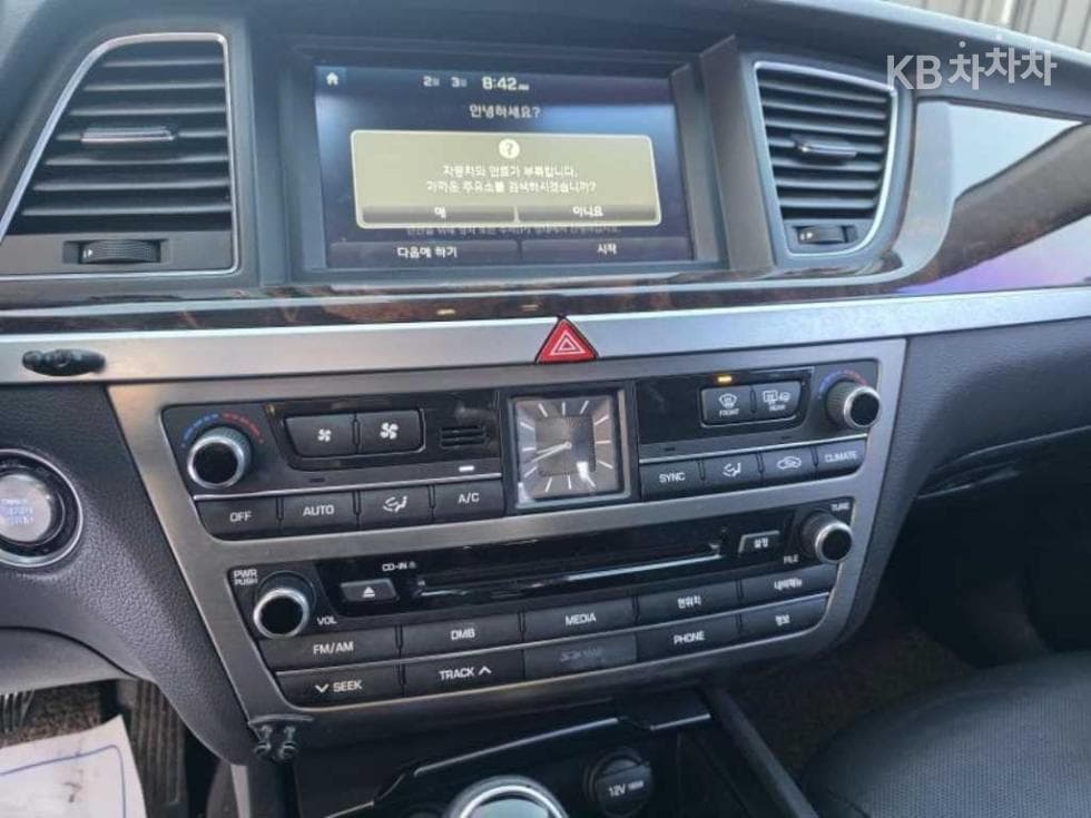 Hyundai GenesisDHG330 Modern AWD Standard - 14