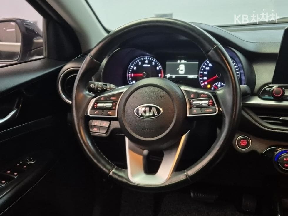 Kia All New K31.6 Gasoline Noblesse - 9