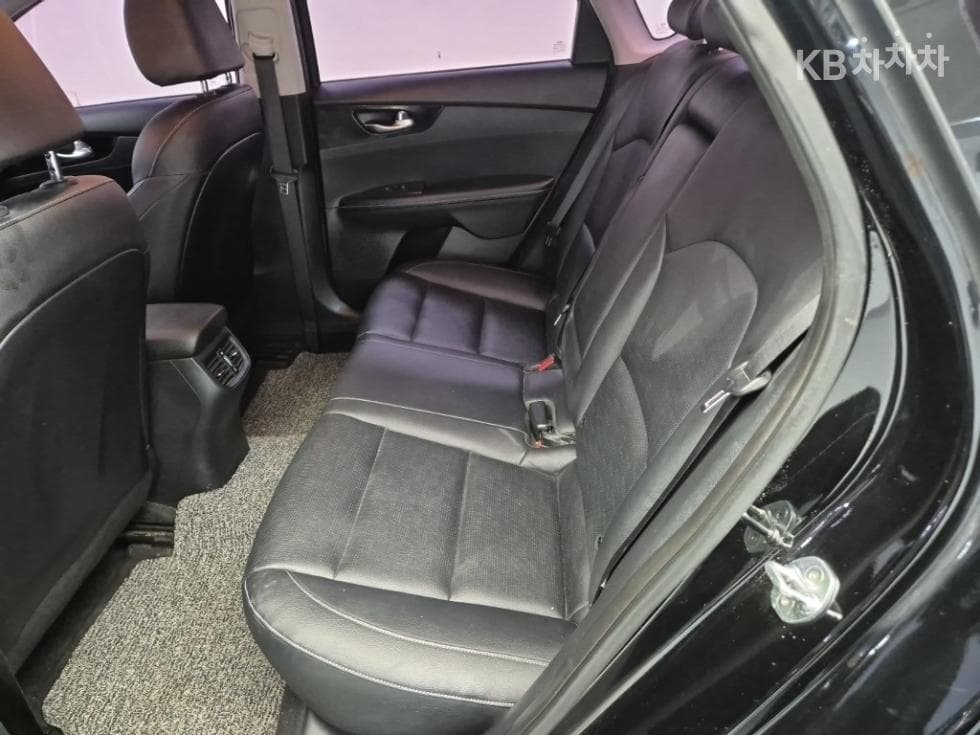 Kia All New K31.6 Gasoline Noblesse - 12