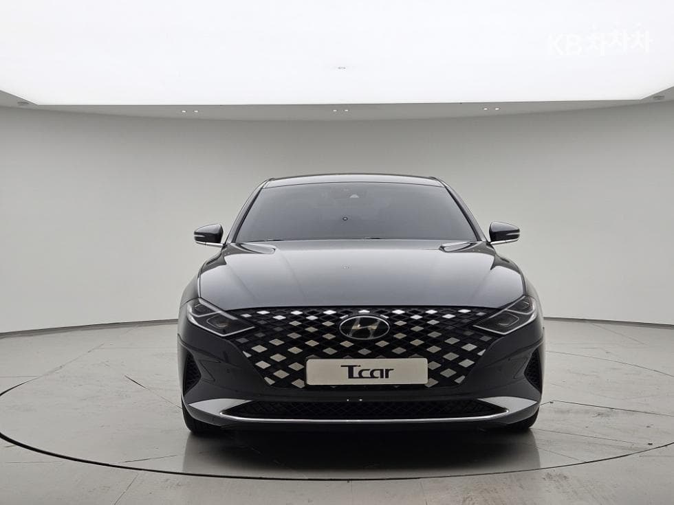 Hyundai The New (facelift) Grandeur (Azera)2.5 Premium 초이스 - 2