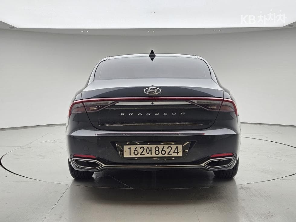 Hyundai The New (facelift) Grandeur (Azera)2.5 Premium 초이스 - 4
