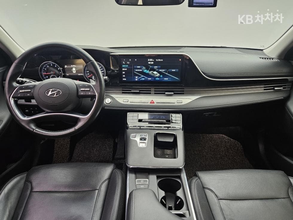 Hyundai The New (facelift) Grandeur (Azera)2.5 Premium 초이스 - 14