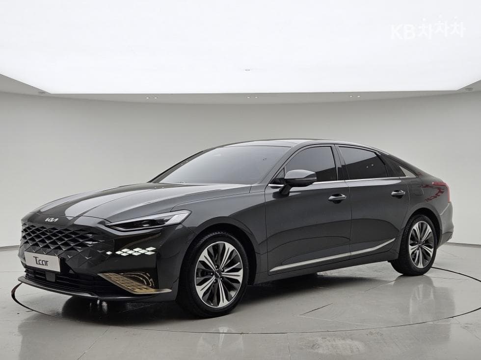 Kia K8 2.5L gasoline Signature - Image 1