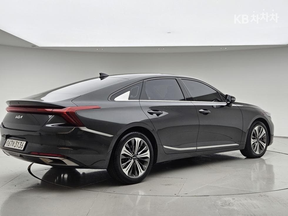 Kia K82.5L gasoline Signature - 3