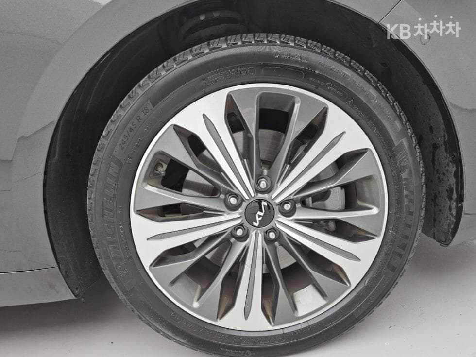 Kia K82.5L gasoline Signature - 19