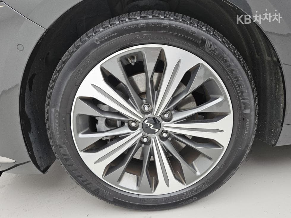 Kia K82.5L gasoline Signature - 22