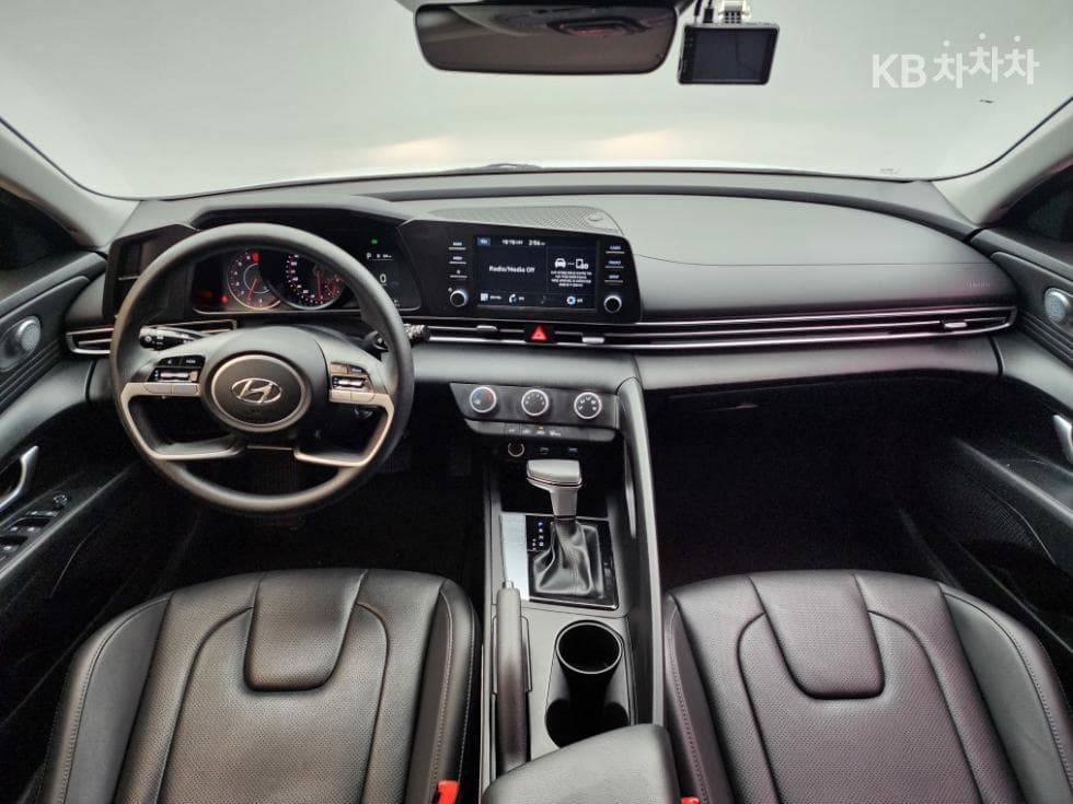 Hyundai All New Avante (Elantra)(CN7)1.6 Gasoline Smart - 16