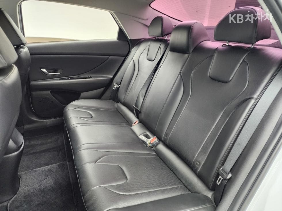 Hyundai All New Avante (Elantra)(CN7)1.6 Gasoline Smart - 18