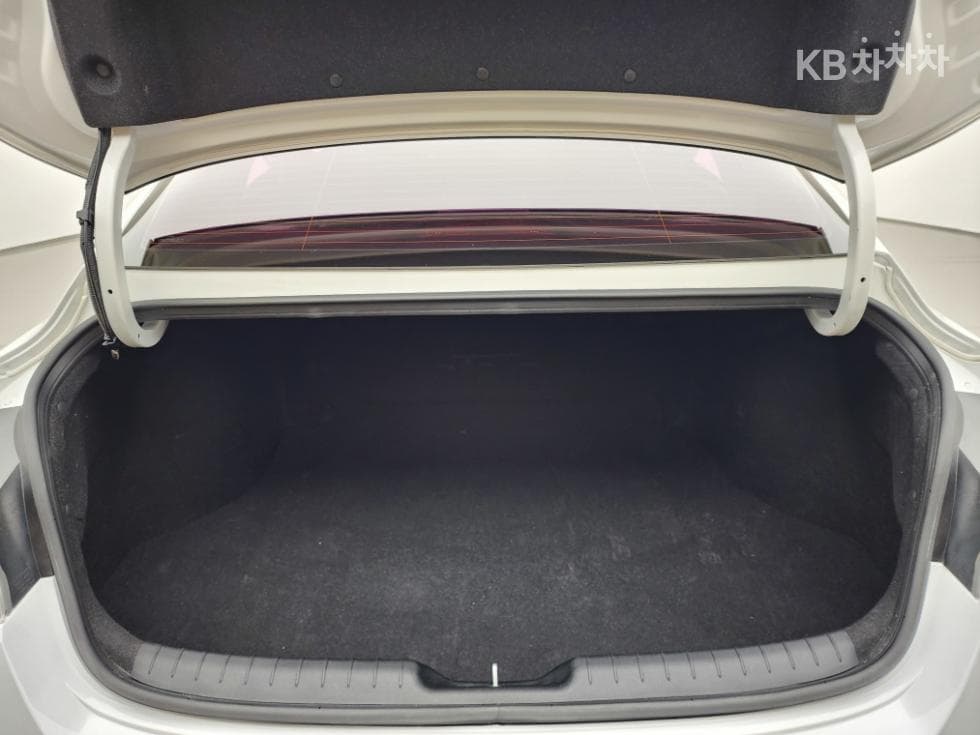 Hyundai All New Avante (Elantra)(CN7)1.6 Gasoline Smart - 20