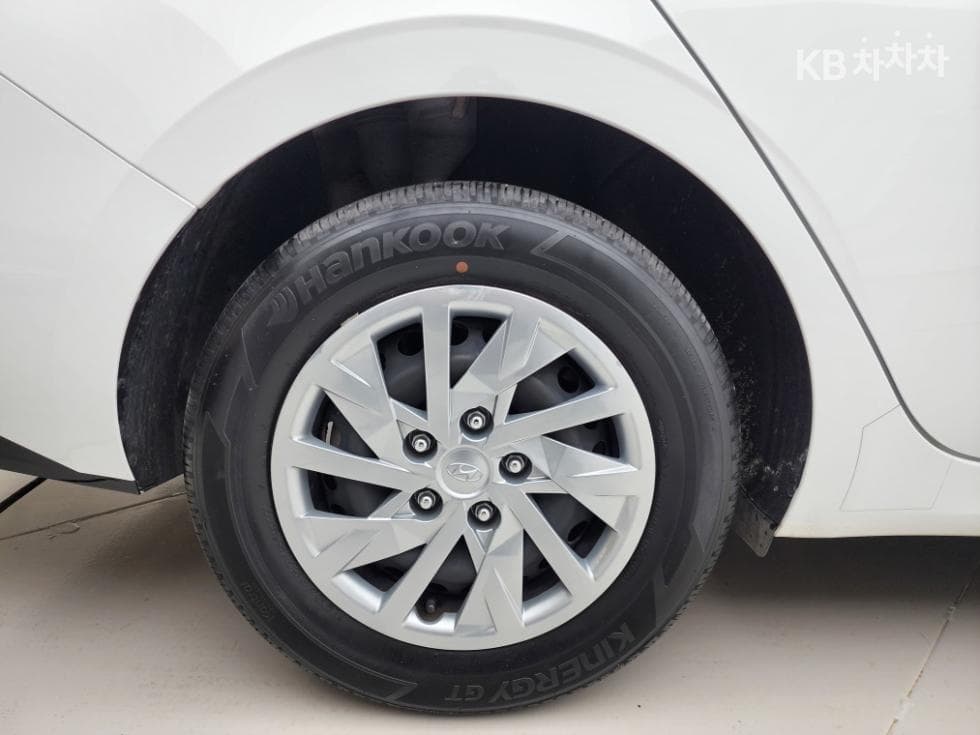 Hyundai All New Avante (Elantra)(CN7)1.6 Gasoline Smart - 23