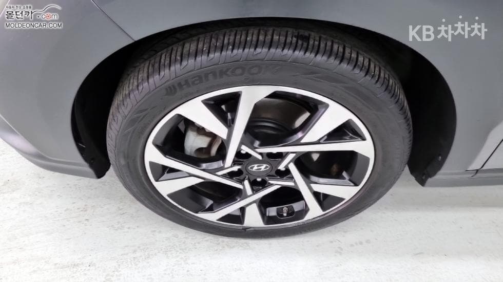 Хюндай The New (фейслифт) Kona1.6 Бензин Турбо 2WD Modern - 6