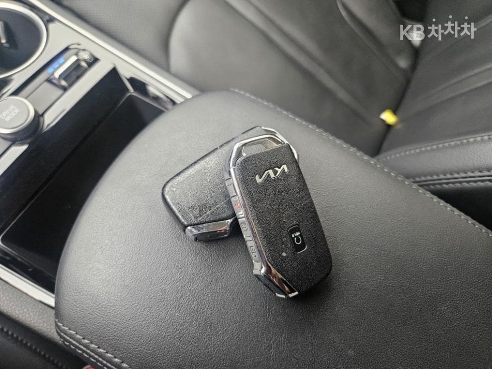 Kia K5 Hybrid 3rd Gen2.0 HEV Prestige - 12