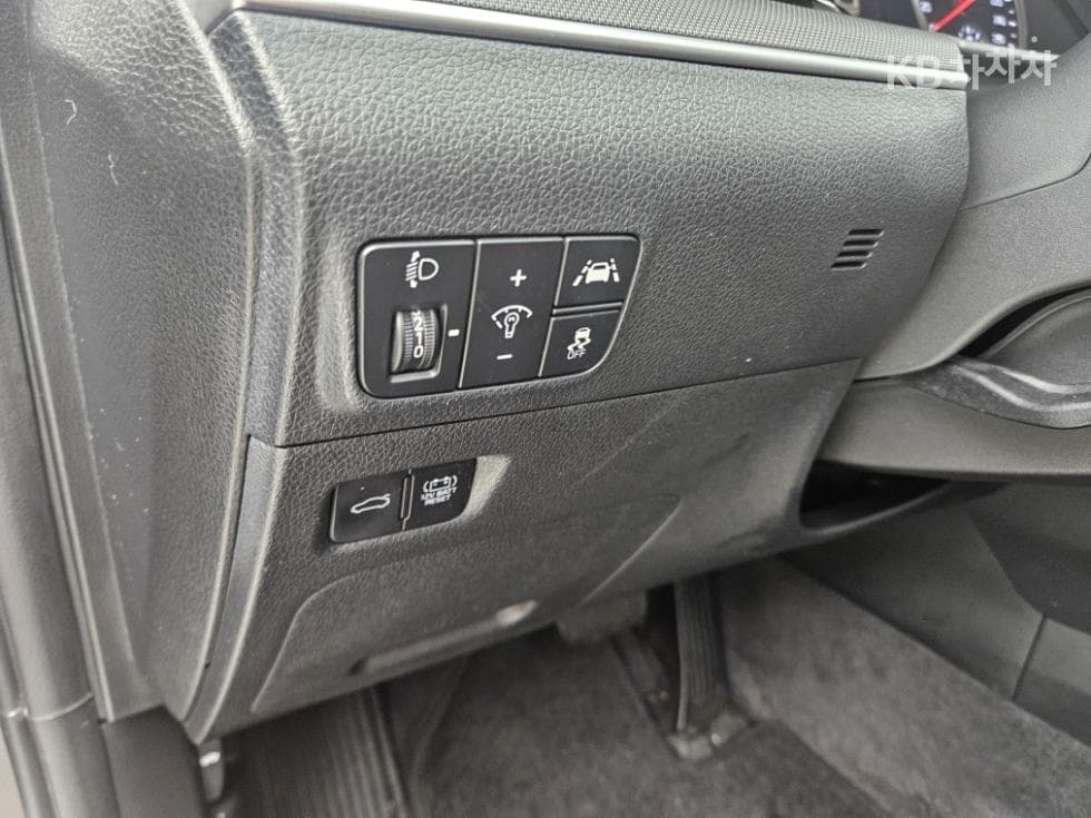 Kia K5 Hybrid 3rd Gen2.0 HEV Prestige - 14