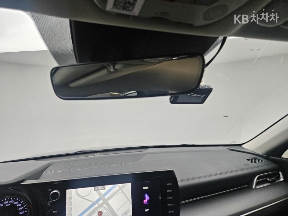 Kia K5 Hybrid 3rd Gen2.0 HEV Prestige - 16