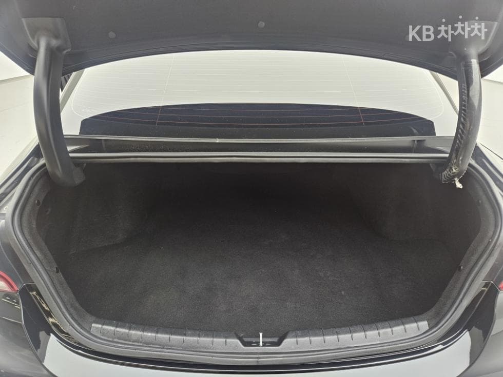 Kia K5 Hybrid 3rd Gen2.0 HEV Prestige - 22