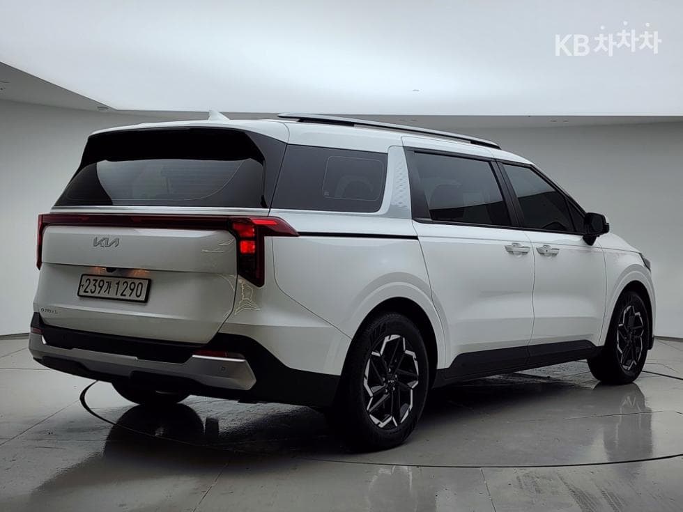 Kia The New (facelift) Carnival 4th generationD2.2 9-seater Prestige - 3