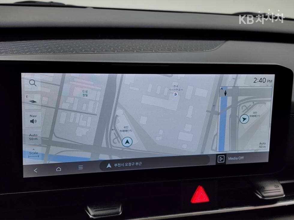 Kia The New (facelift) Carnival 4th generationD2.2 9-seater Prestige - 6