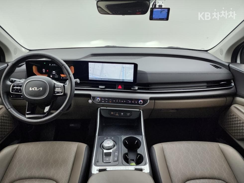 Kia The New (facelift) Carnival 4th generationD2.2 9-seater Prestige - 17