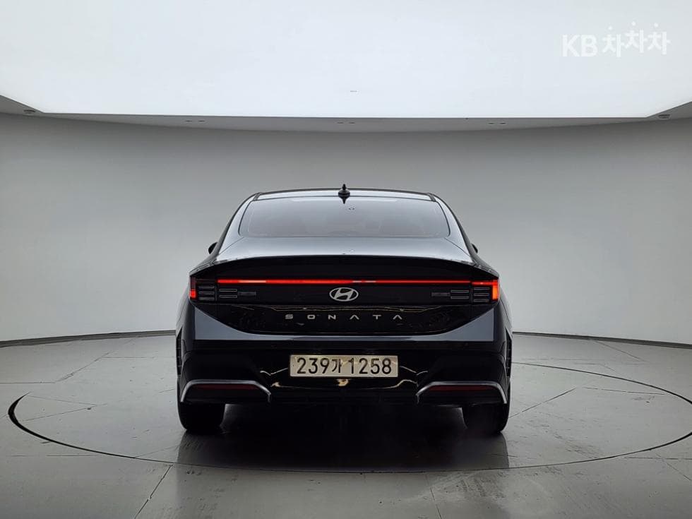 Hyundai Sonata The Edge (Sonata facelift) Hybrid(DN8)2.0 HEV Premium - 6