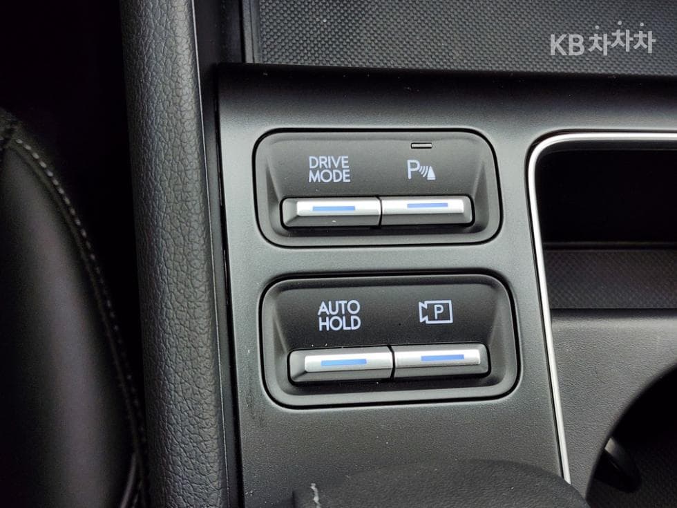 Hyundai Sonata The Edge (Sonata facelift) Hybrid(DN8)2.0 HEV Premium - 13