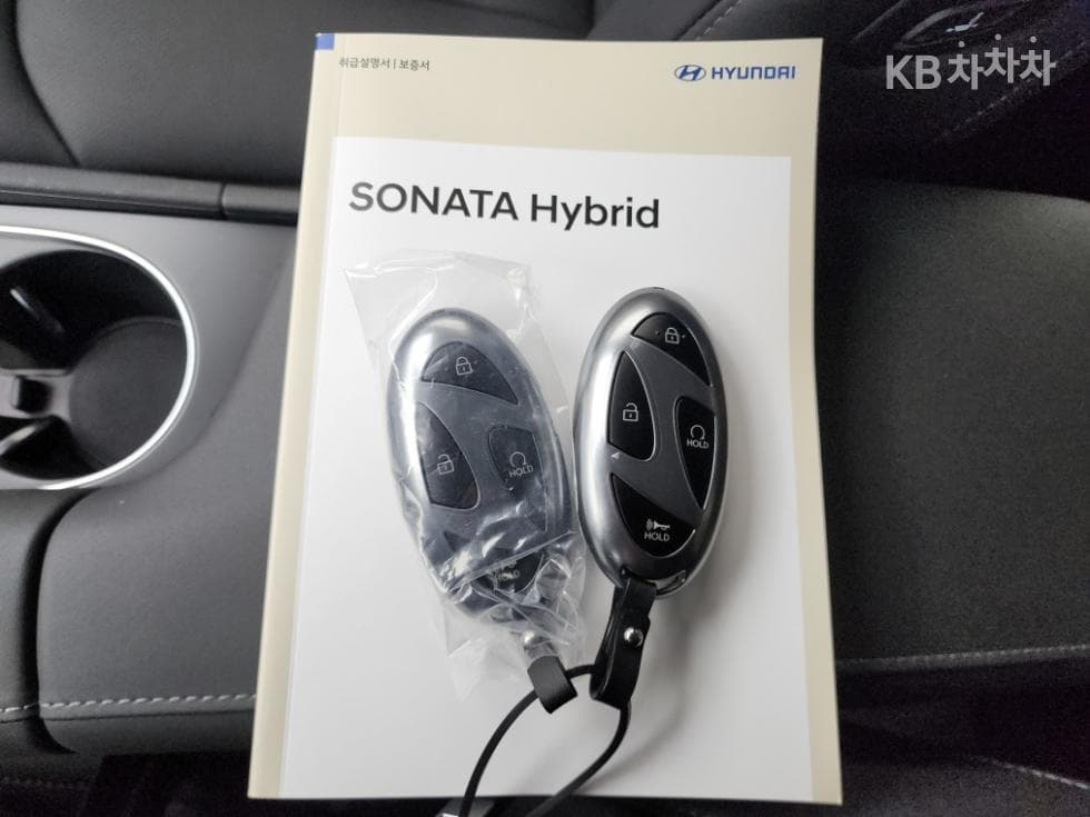 Hyundai Sonata The Edge (Sonata facelift) Hybrid(DN8)2.0 HEV Premium - 16