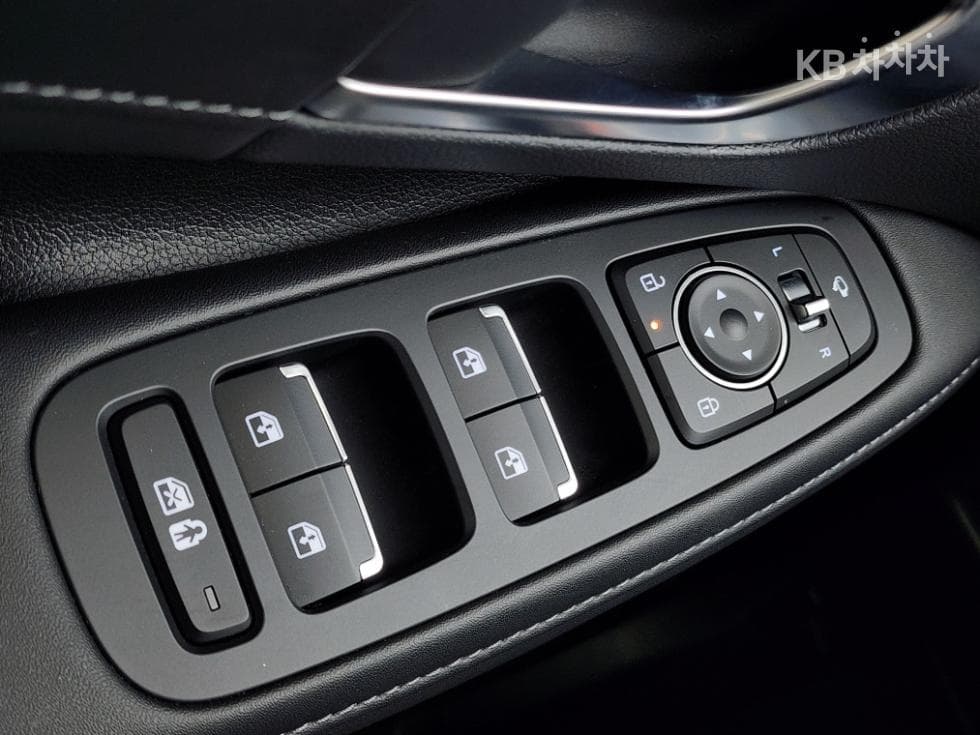 Hyundai Sonata The Edge (Sonata facelift) Hybrid(DN8)2.0 HEV Premium - 17