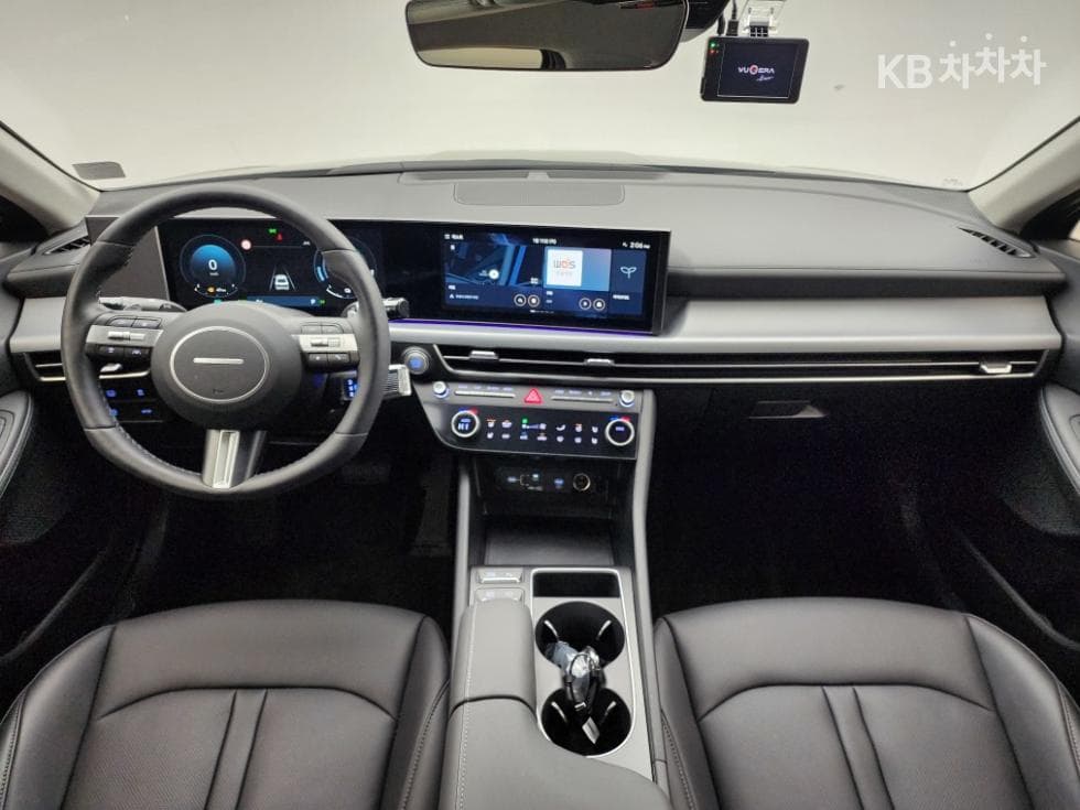 Hyundai Sonata The Edge (Sonata facelift) Hybrid(DN8)2.0 HEV Premium - 23