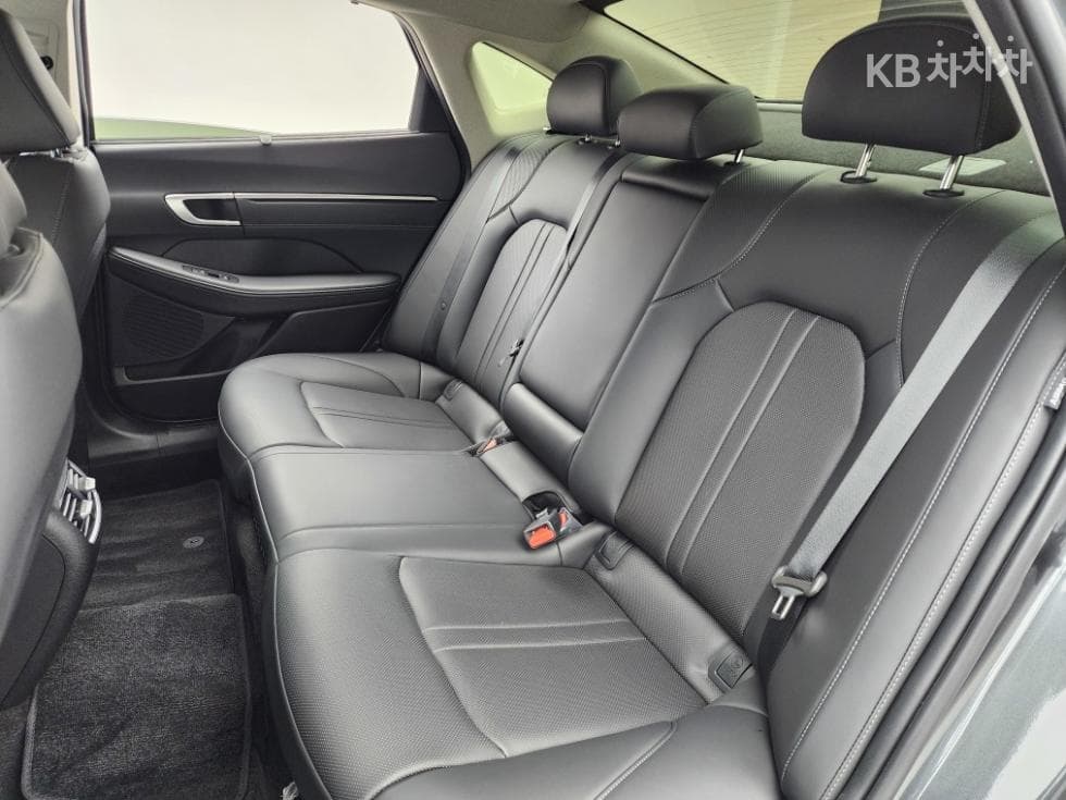 Hyundai Sonata The Edge (Sonata facelift) Hybrid(DN8)2.0 HEV Premium - 25