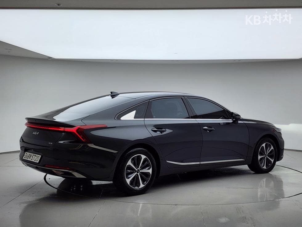 Kia K8 Hybrid1.6 Turbo Noblesse - 3