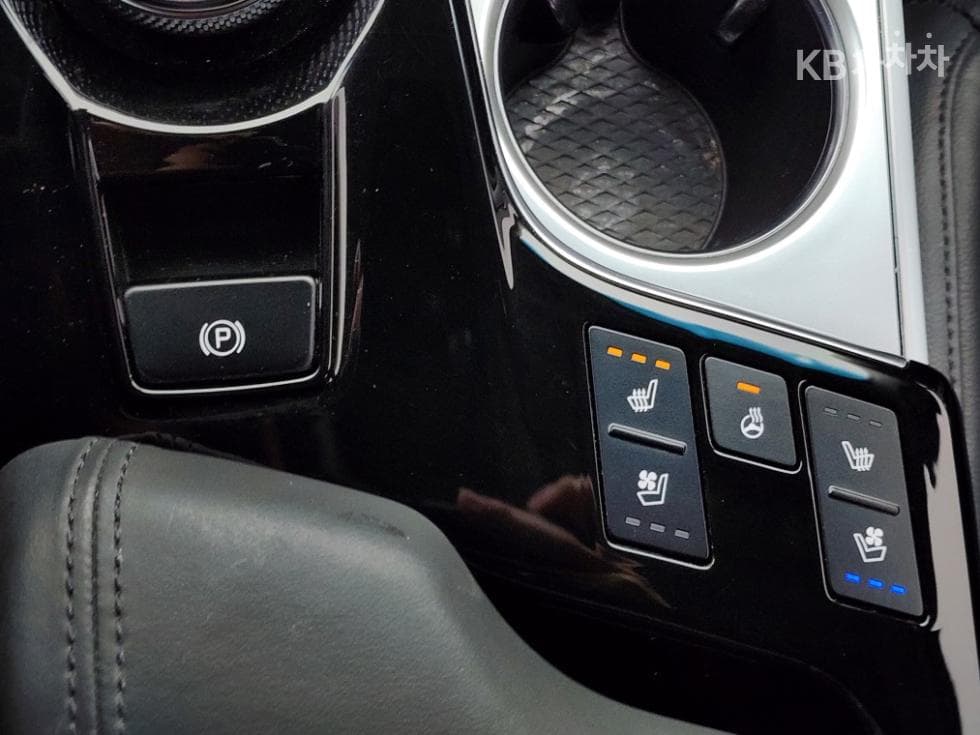 Kia K8 Hybrid1.6 Turbo Noblesse - 11