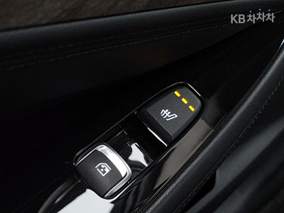 Kia K8 Hybrid1.6 Turbo Noblesse - 16