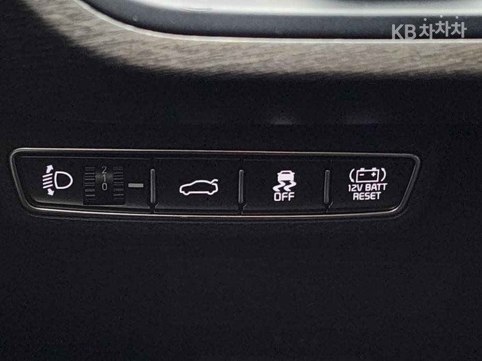 Kia K8 Hybrid1.6 Turbo Noblesse - 17