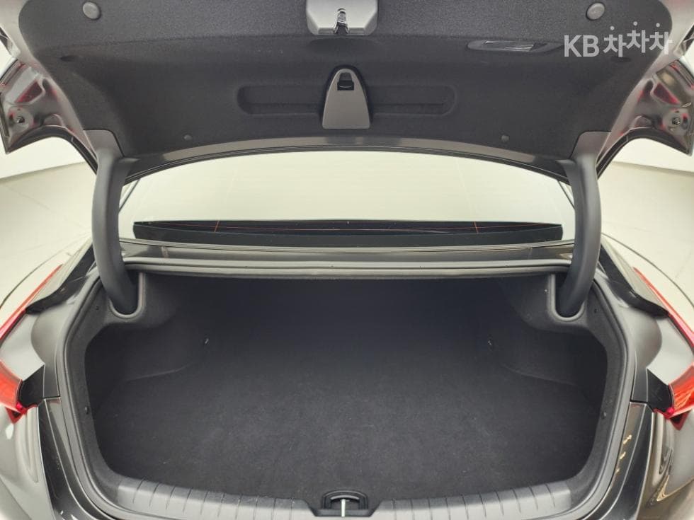 Kia K8 Hybrid1.6 Turbo Noblesse - 24