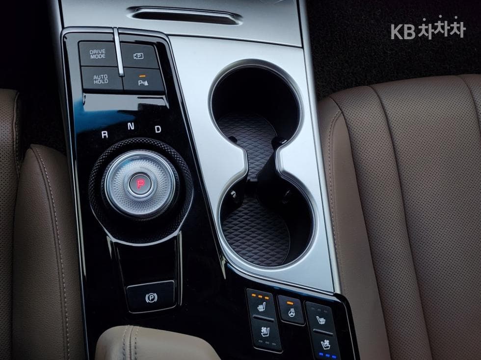 Kia K8 Hybrid1.6 Turbo Noblesse - 10